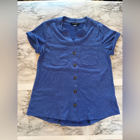 Cable & Gauge Tops - Cable & Gauge blue button down Top SIZE‎ S